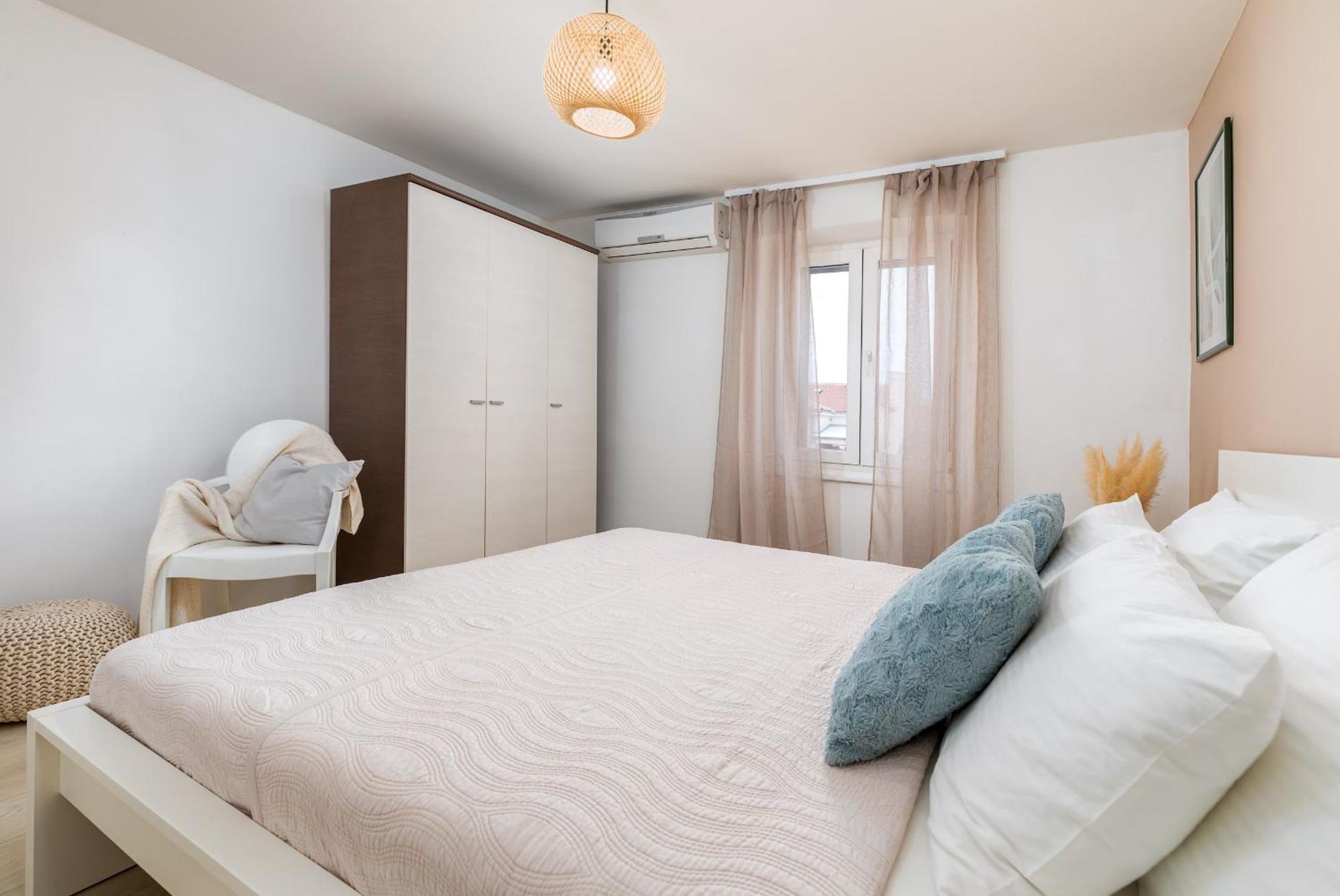 Unique Apartment Пула Экстерьер фото